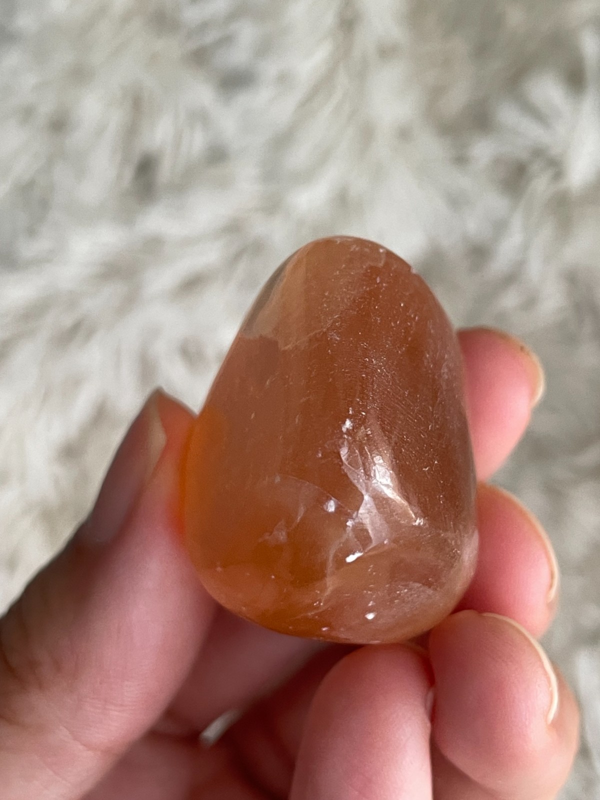 Honey Calcite Palmstone (x-small) / Tumble – 34 grams / 1.20 oz(HG)
