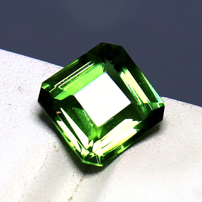Radiant Shape Natural Certified Color Change Alexandrite Loose Gemstone 7-8 Ct