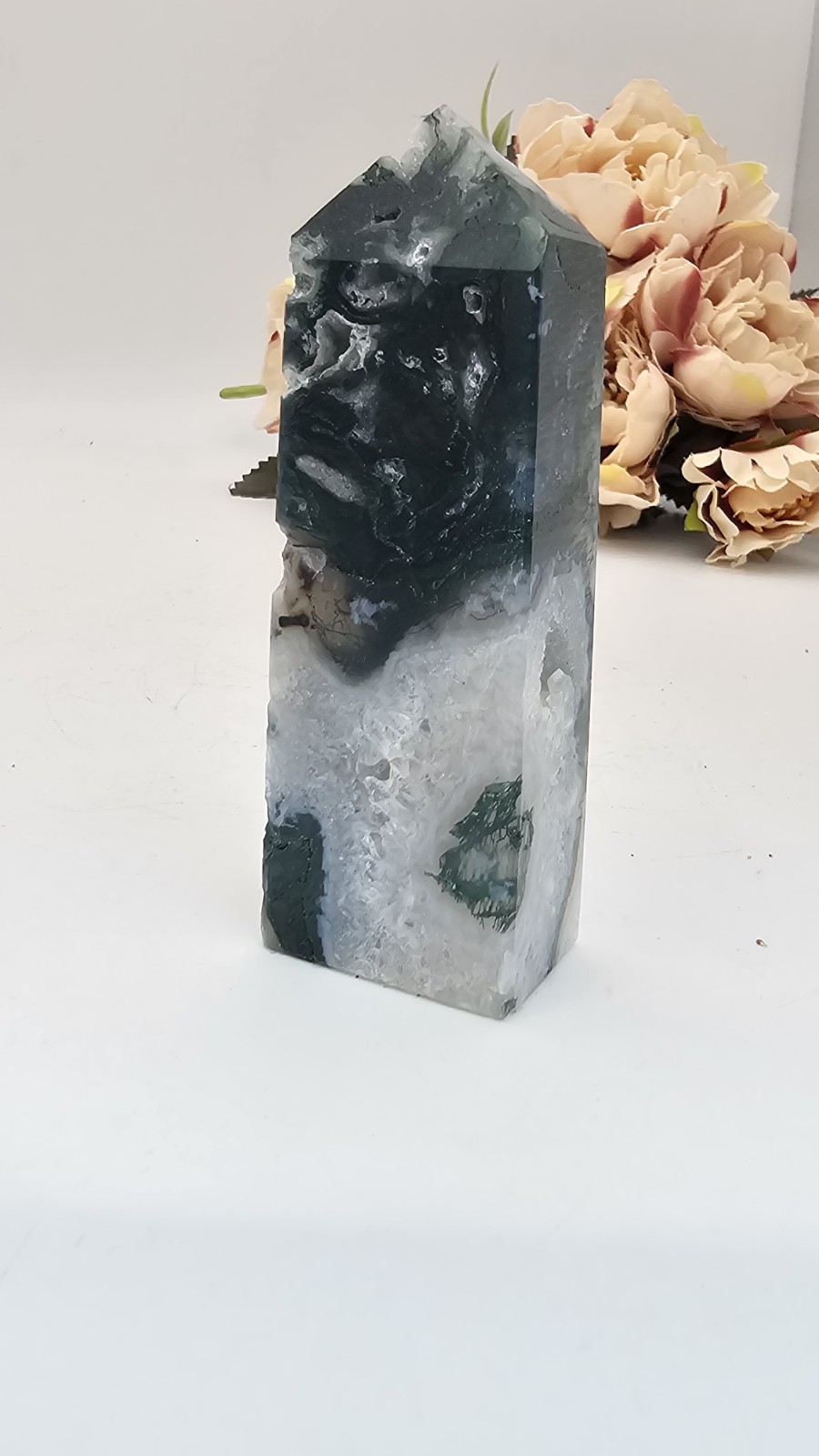 Moss Agate tower point crystal Green Healing 78g 7.8cm