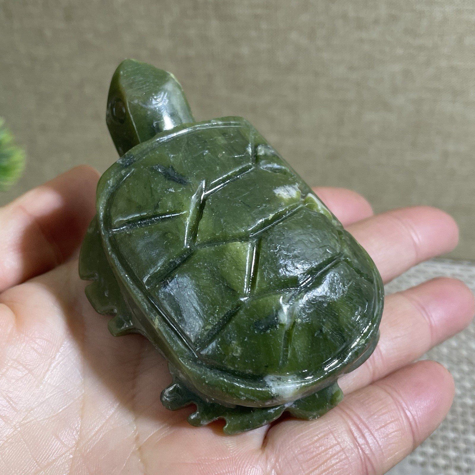 129g hsiuyen jade Quartz Hand Carved tortoise skull Crystal Healing
