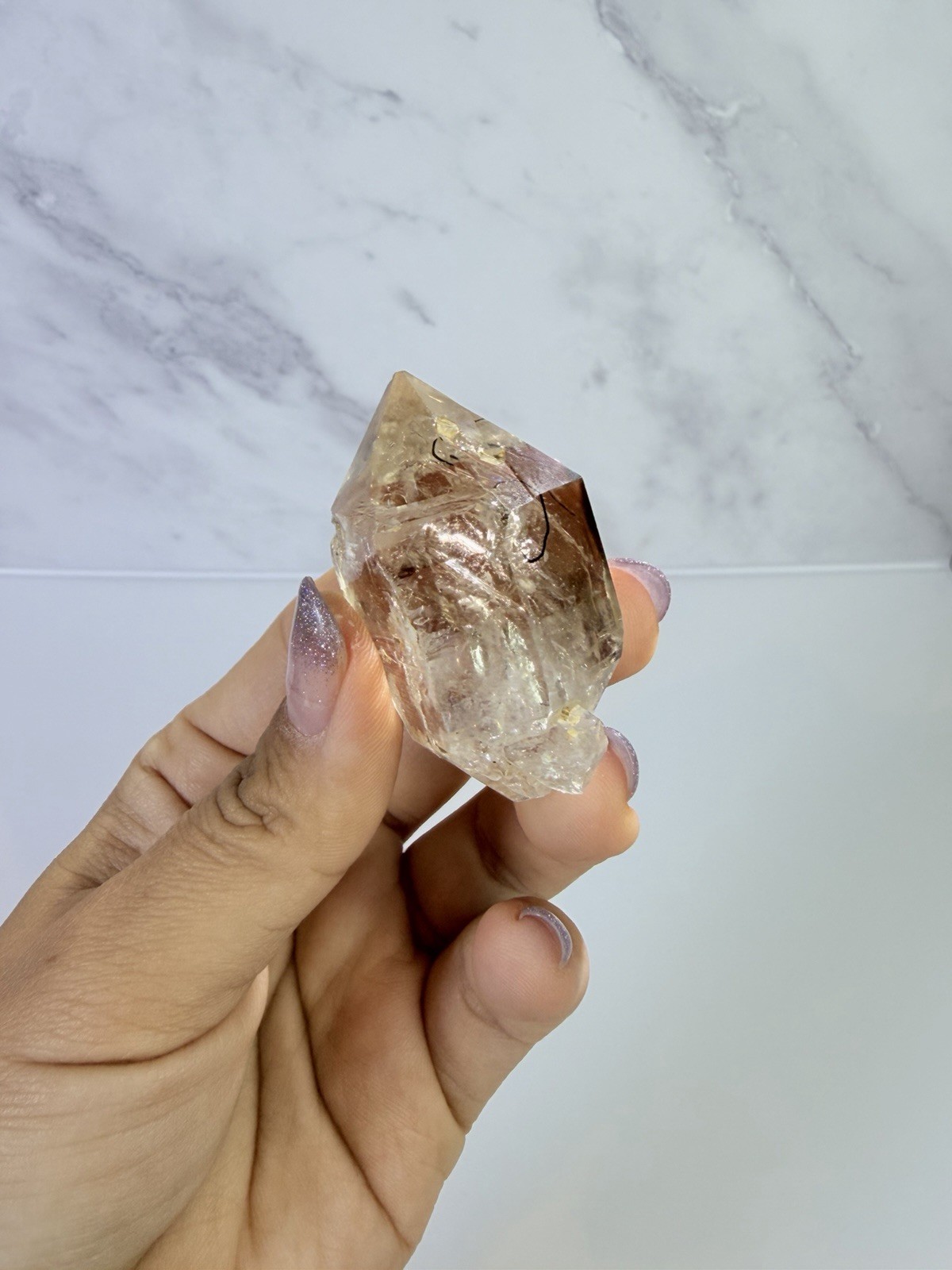 High Luster Enhydro Quartz w/ Moving Bubble &/or Carbon/Black Inclusions,A491