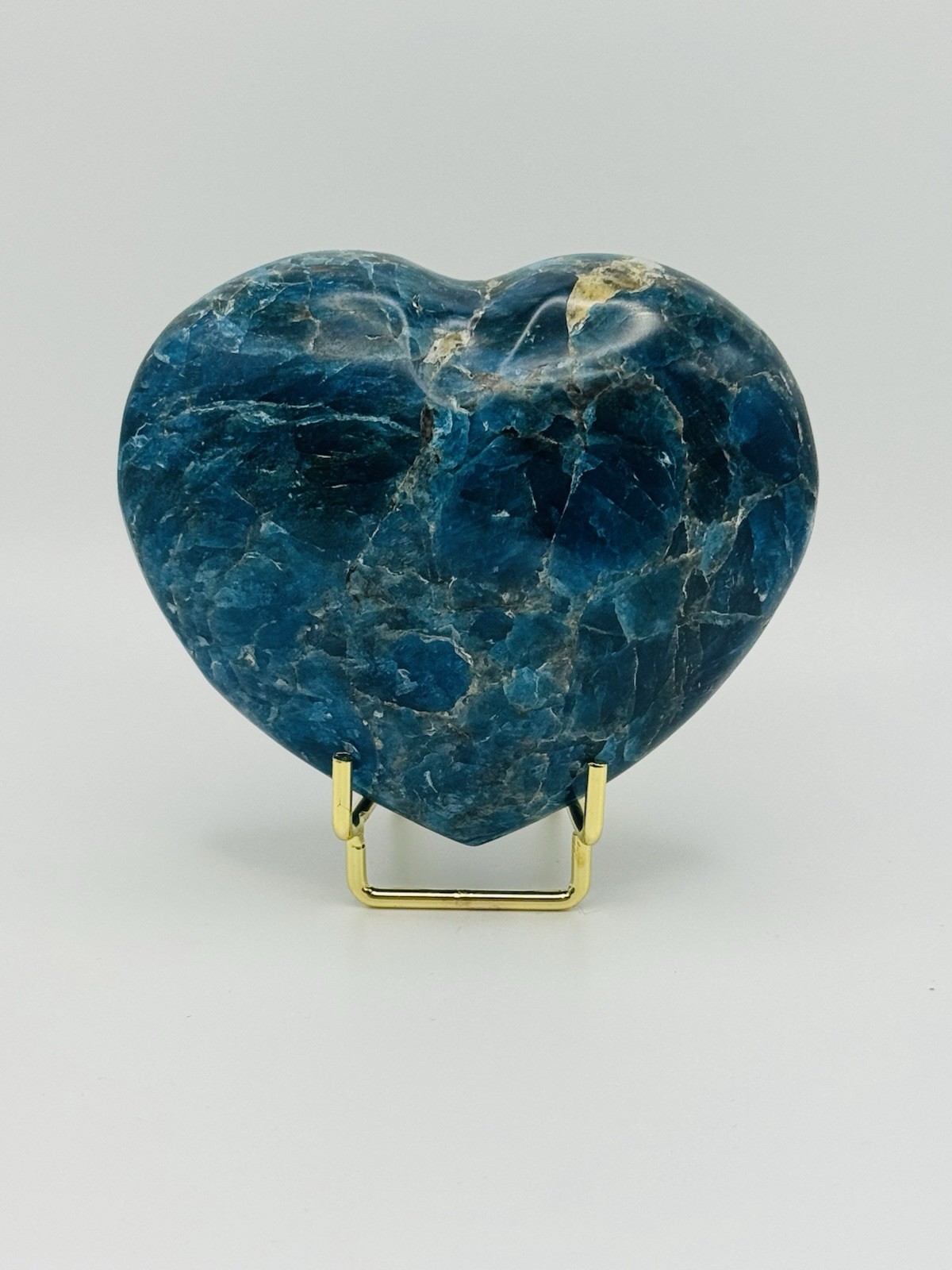 Gorgeous 424g Dark Blue Apatite Gemstone Heart Crystal Chakra Healing