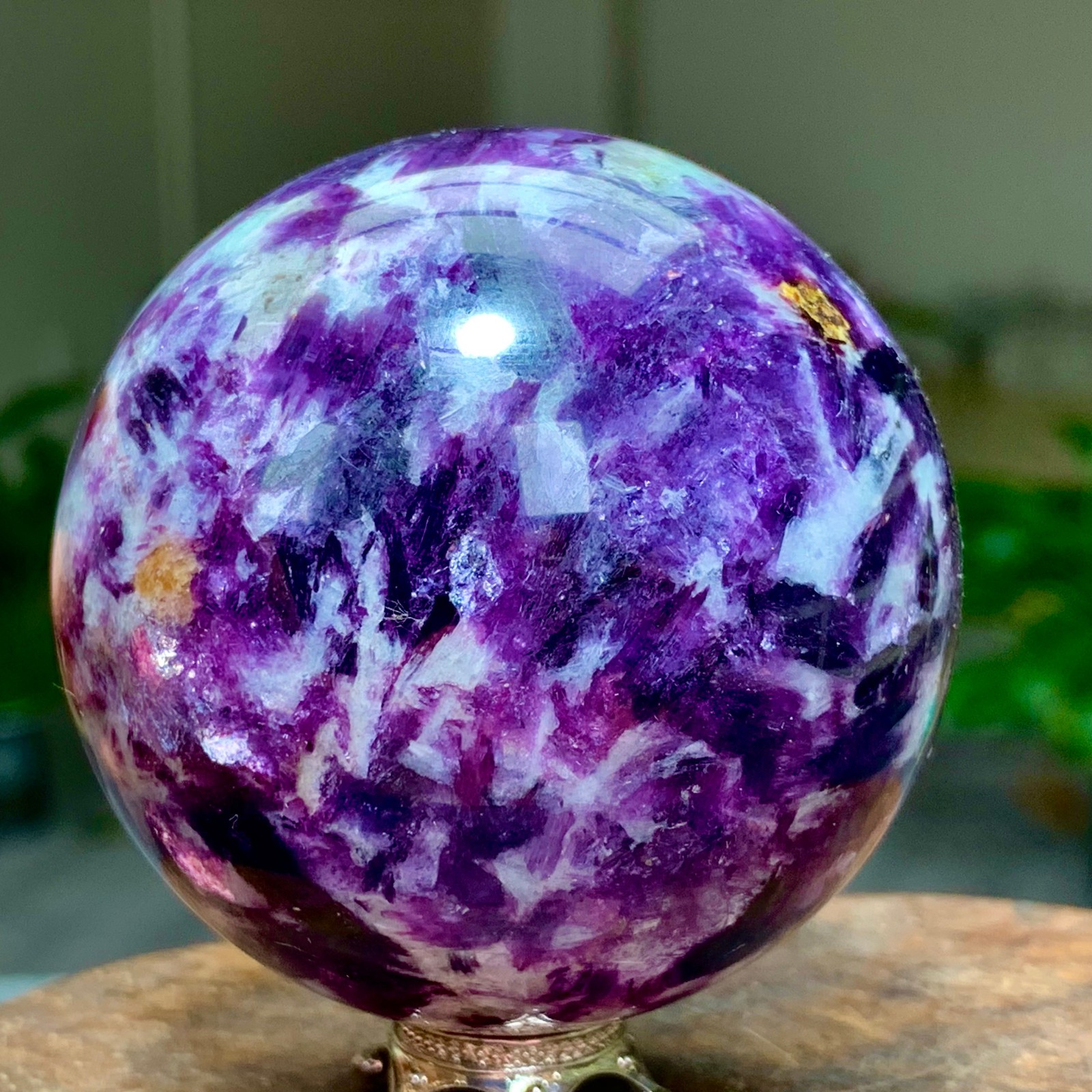 297G Natural Beautiful Purple Lithium Mica Crystal Spherical Mineral Sample