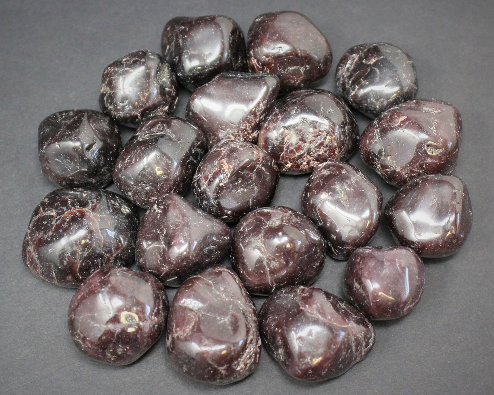 1 Garnet Tumbled Stone: Medium 0.75 – 1″ (Crystal Healing Reiki Chakra)