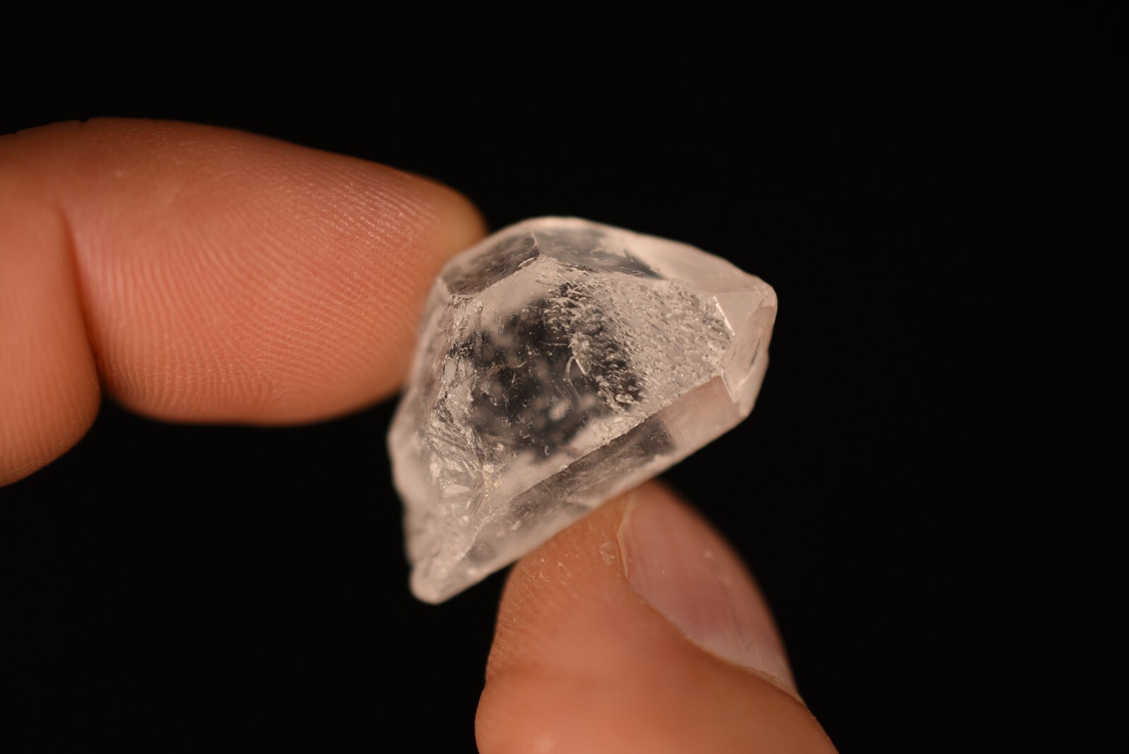 5 *CLEAR QUARTZ* Crystals 2-4cm 44.1g Clear Natural Stones Healing Crystals