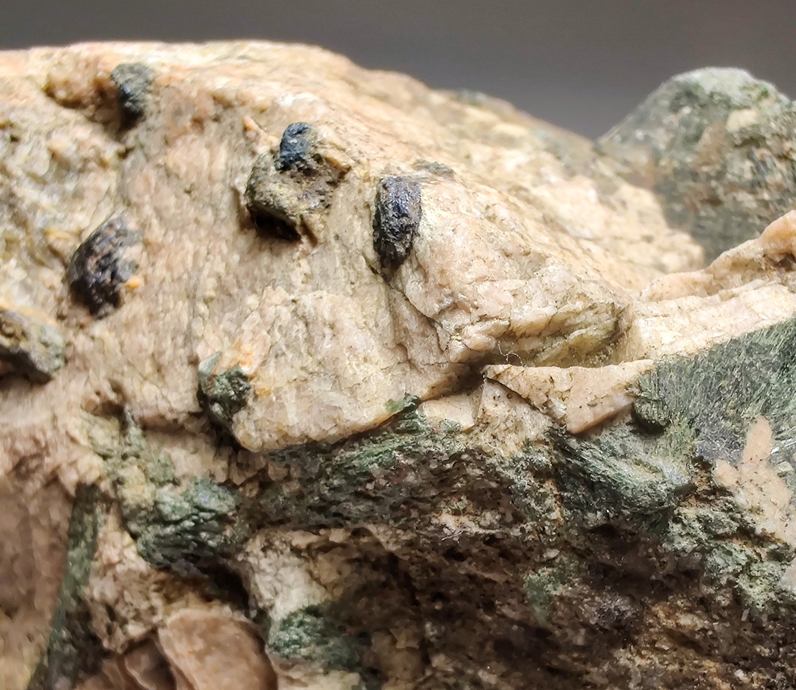 Aegirine crystals on Anorthoclase Feldspar. Stettin, Wisconsin. 574 grams.
