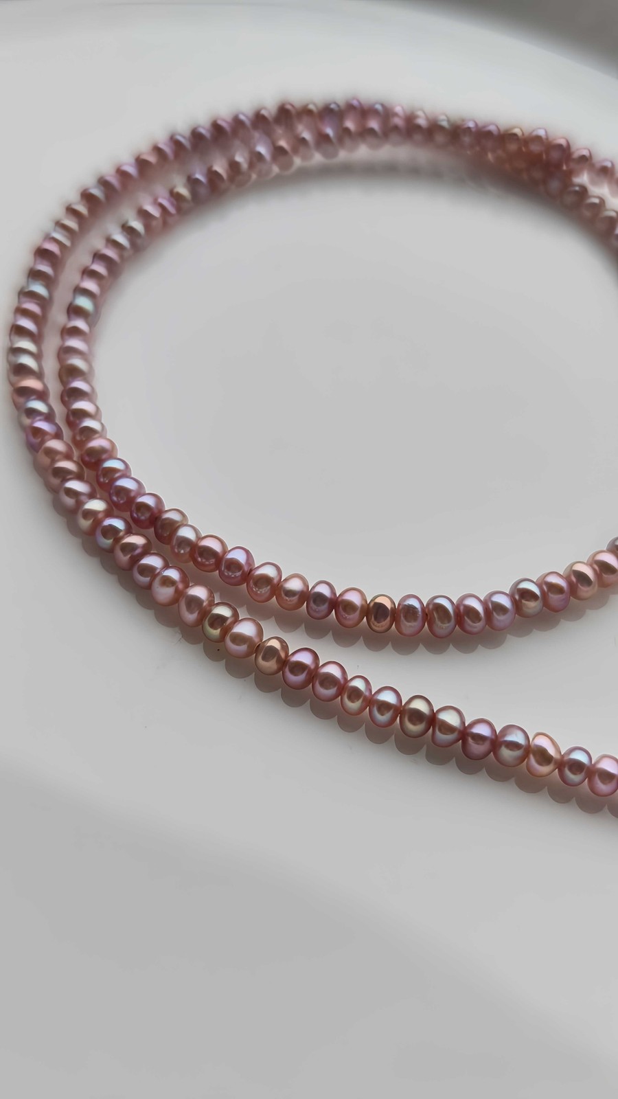 Versatile Aurora Iridescent Rice Pearl Necklace 3.5mm Natural Freshwater 42-43cm