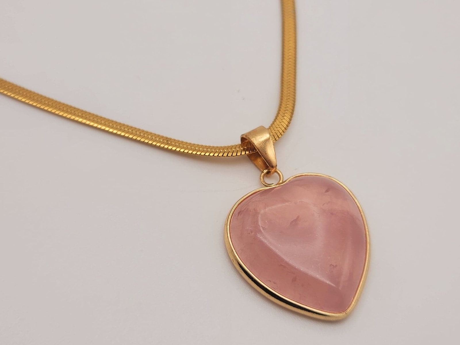 Genuine Natural Handmade Crystal Choker Necklace Gold Tone Heart shaped Rose Qua