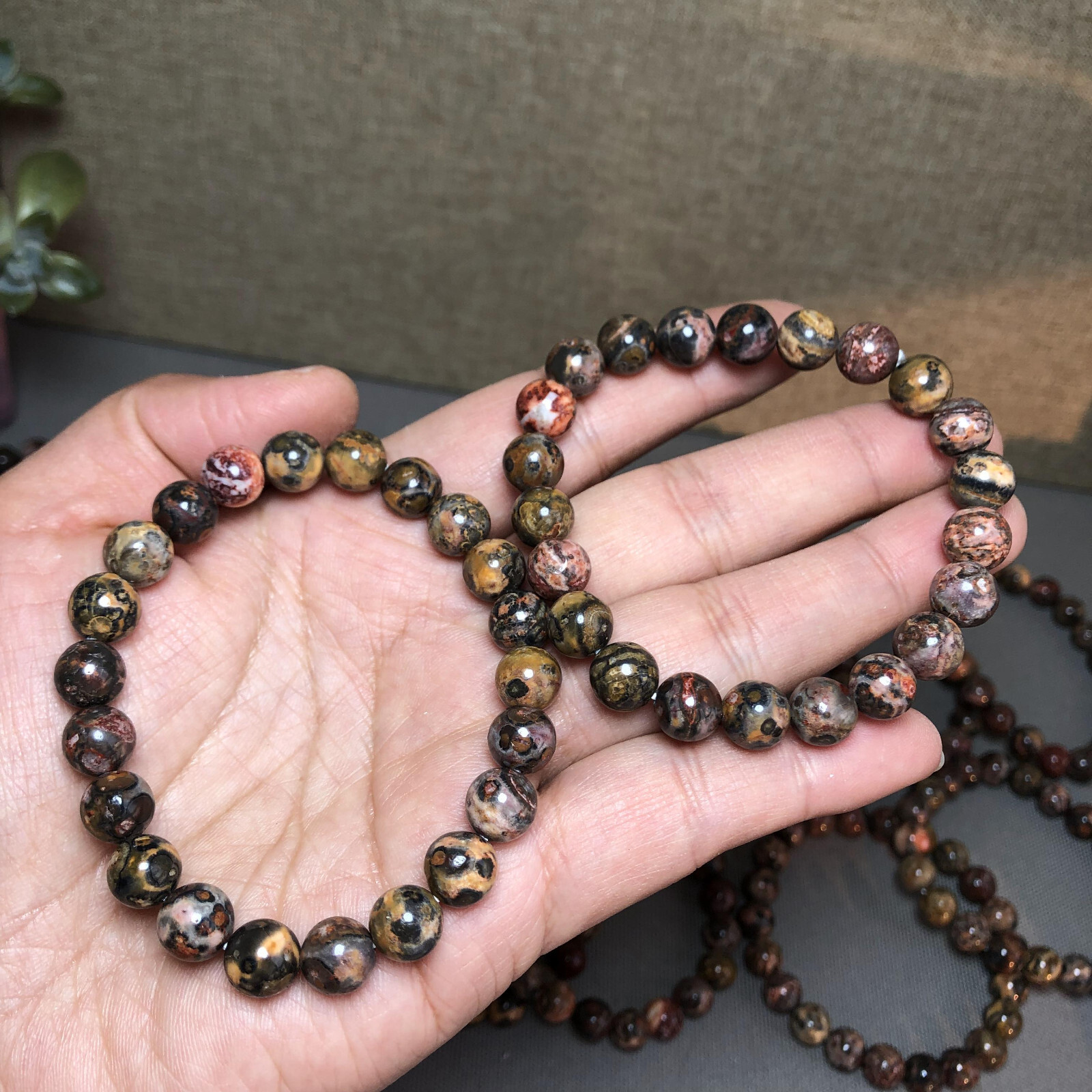 8mm Natural Leopard stone gemstone Crystal chain bracelet Specimen 16g A122102
