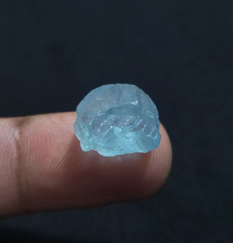 12 Crt Attractive Top Blue Aquamarine Crystal Raw Size 14X12X8 MM Rough Stone
