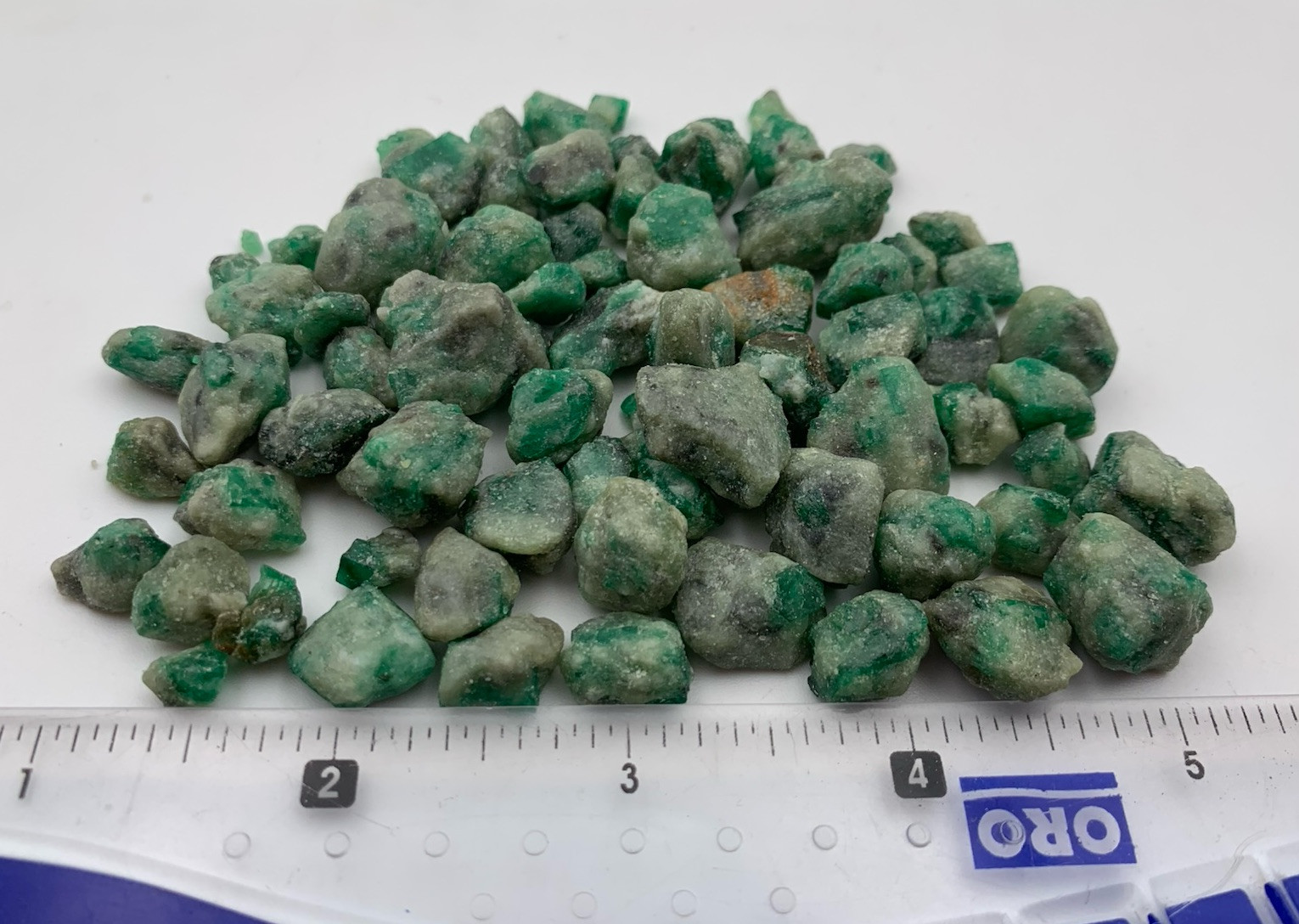 500Ct Beautiful Natural Color Emerald Rough From Swat Pakistan