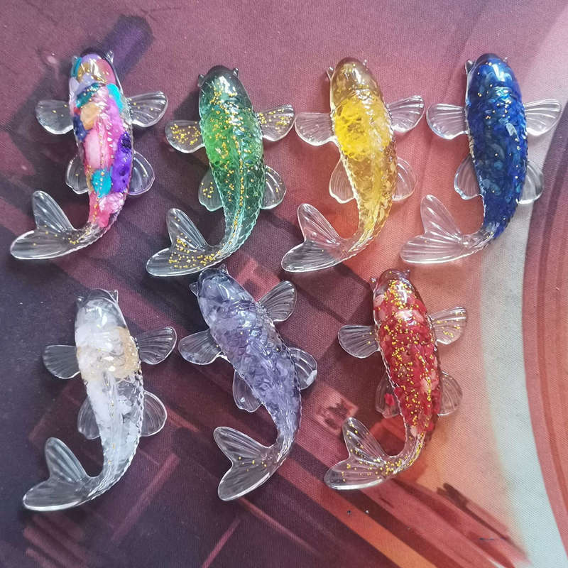 Natural Quartz Crystal Chip Stone Koi Carved Drop Glue Lucky Fish Resin Ornament