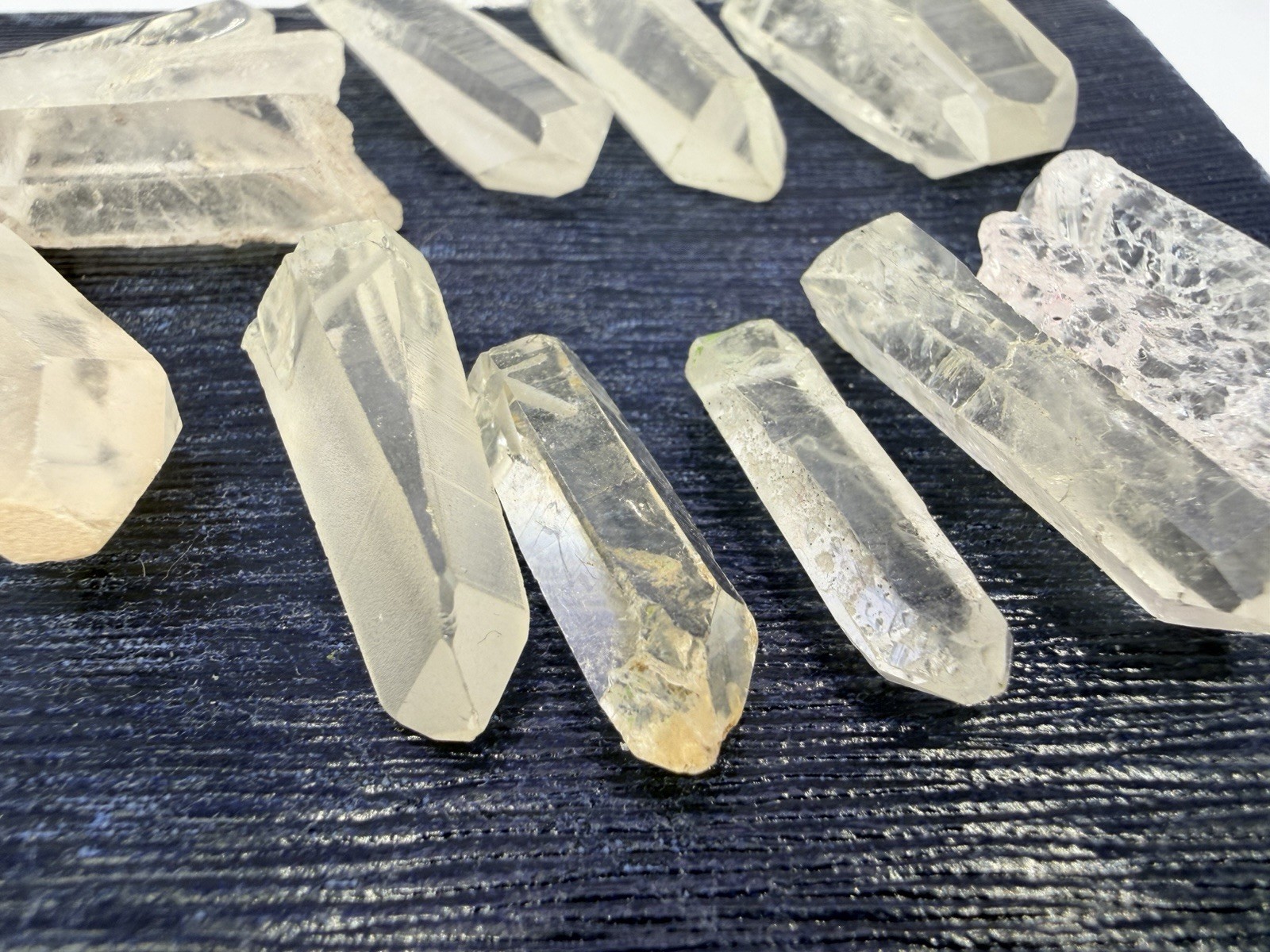 19 Pcs Clear Quartz Crystal 1” – 2” Drilled Points Wands Pendants Jewelry Making