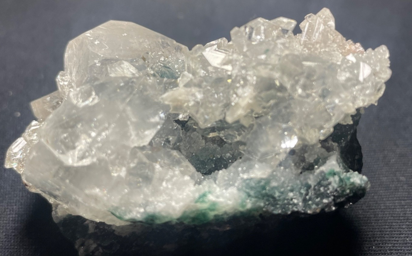 Natural Apophyllite crystal w/ chiral mineral stone 104 gr 6.5x4x4 cm