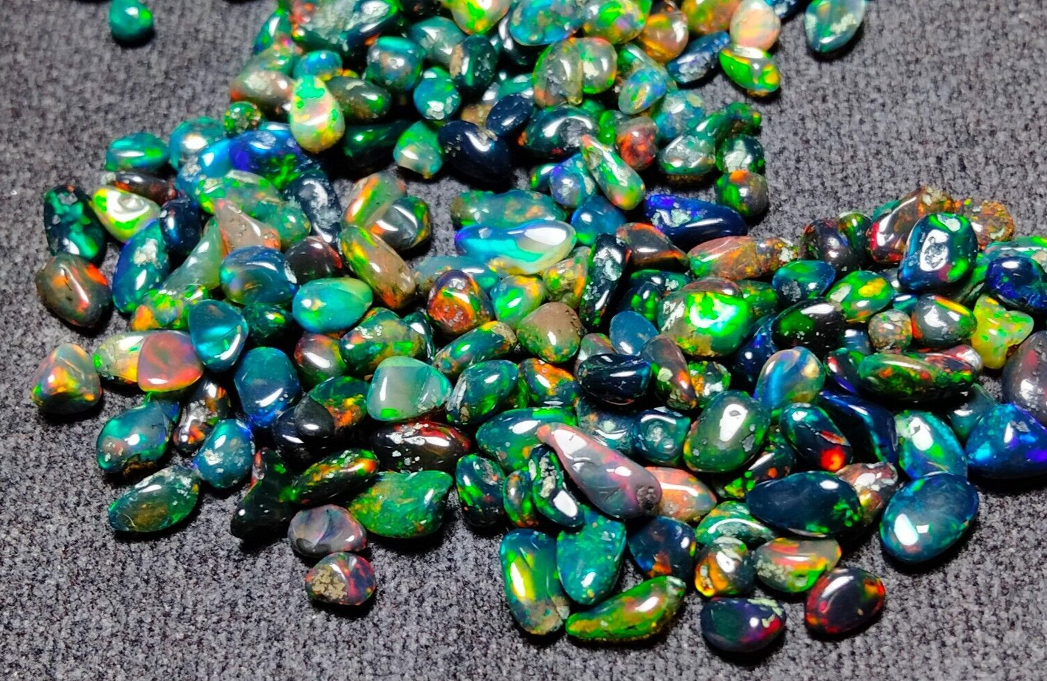 100 Pcs AAA Grade Opal Black Opal Fire Opal Welo Opal Tumble 3-7 MM Approx