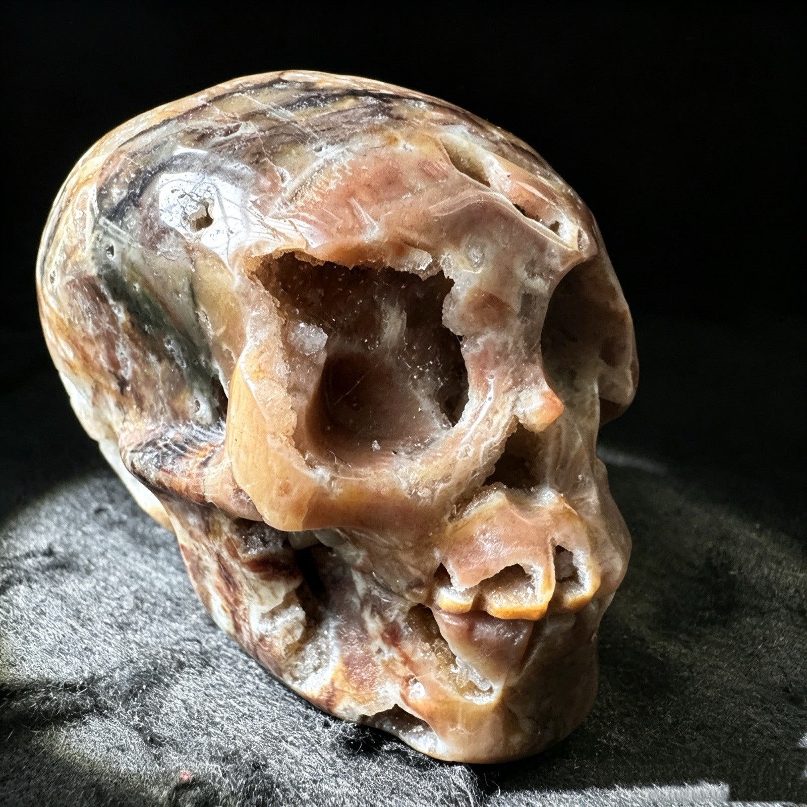 Crystal Skull, Hand Carved Natural Sphalerite Specimen for Collection, Home Deco