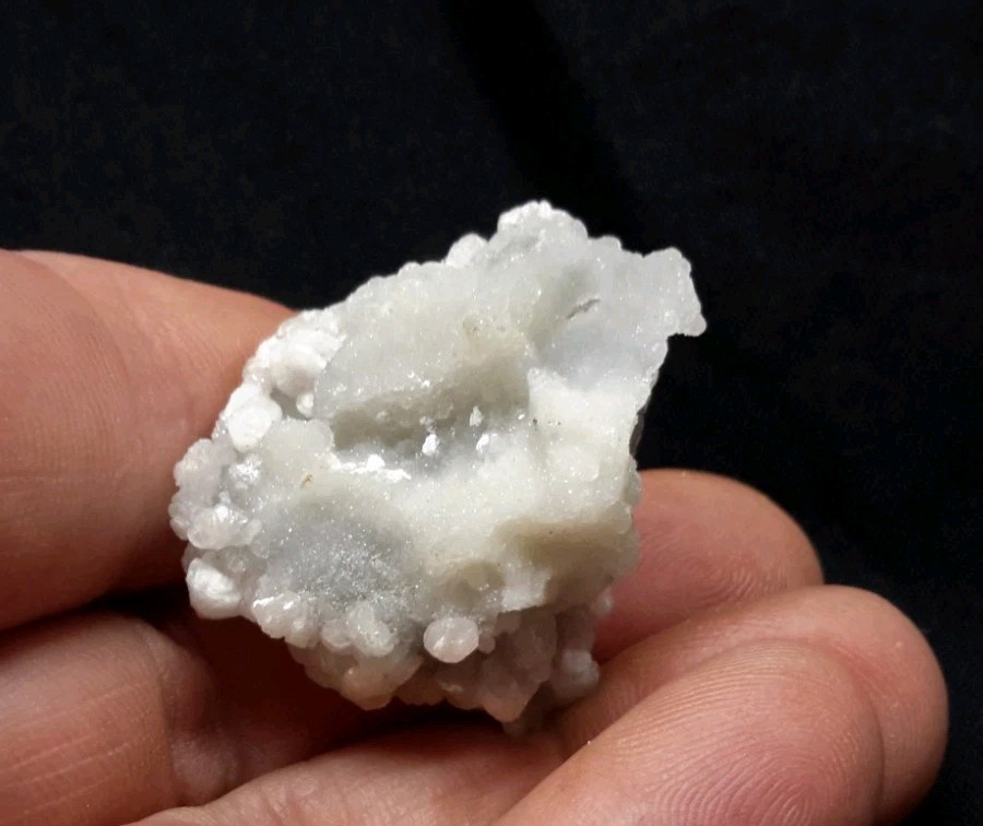 35mm CALCITE with Druzy QUARTZ from Chihuahua, Mexico FLUORESCENT
