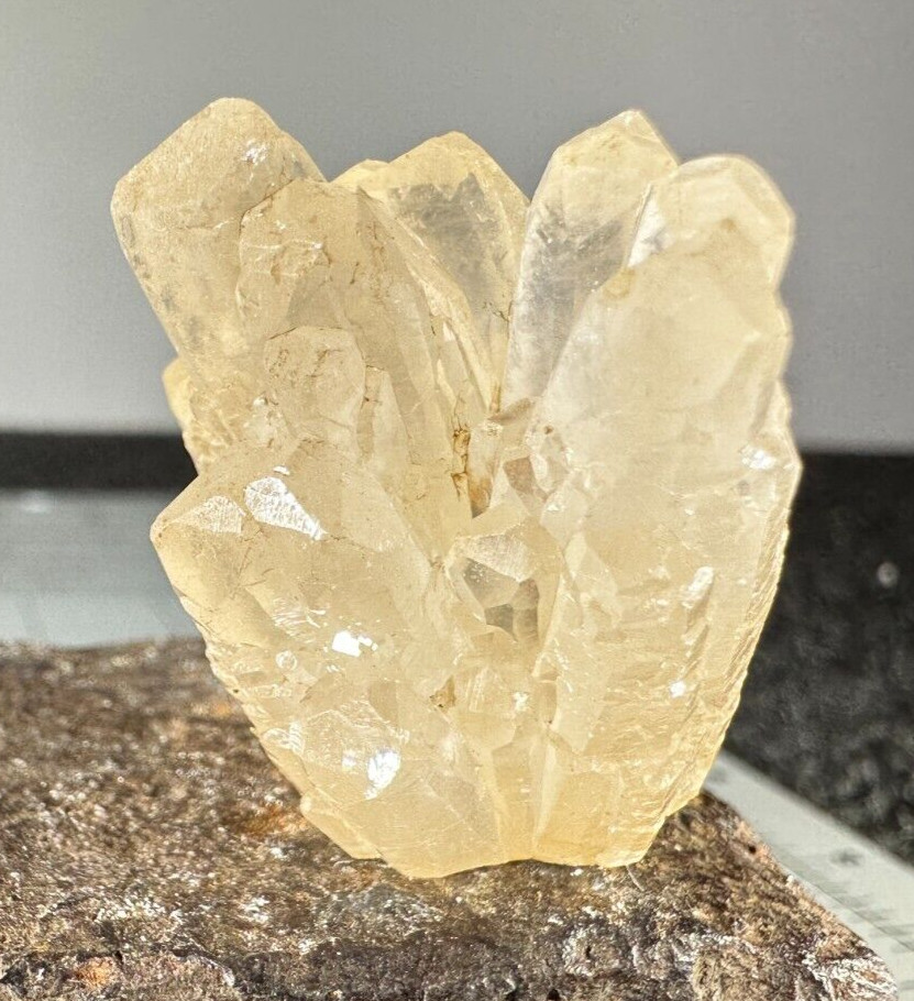 ➤ 1-3/8 INCH CALCITE CRYSTAL CLUSTER Pleasant Ridge Rensselaer Indiana VIDEO➤700