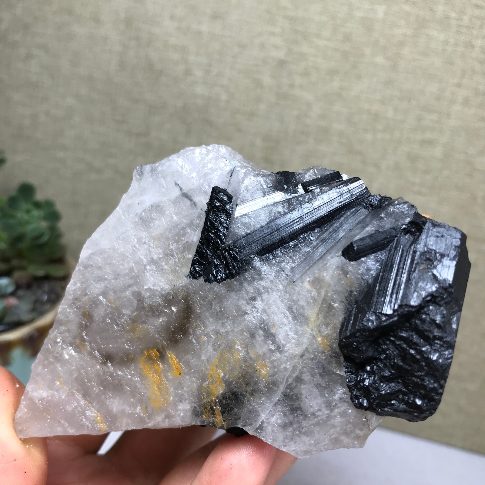 290g Natural tourmaline Crystal paragenesis gemstone original Specimen A4987