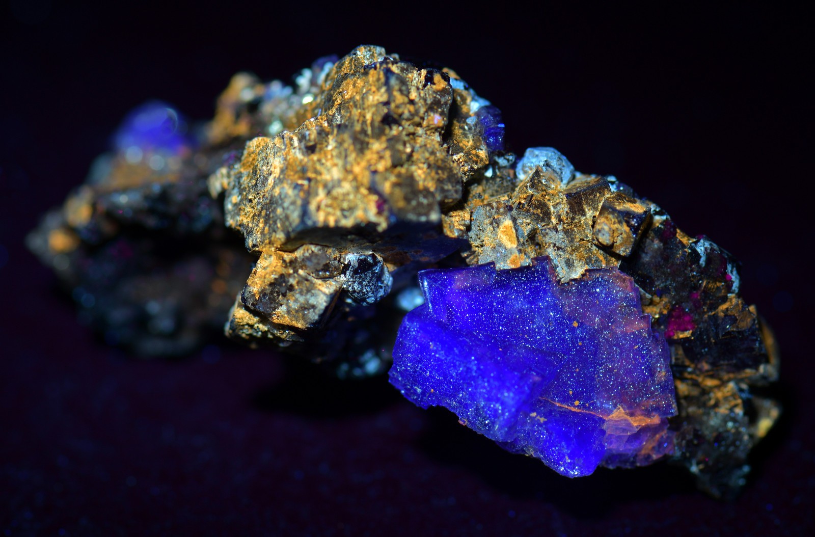 Fluorite on Galena, Sphalerite, Quartz crystals. Illinois. 25 grams.