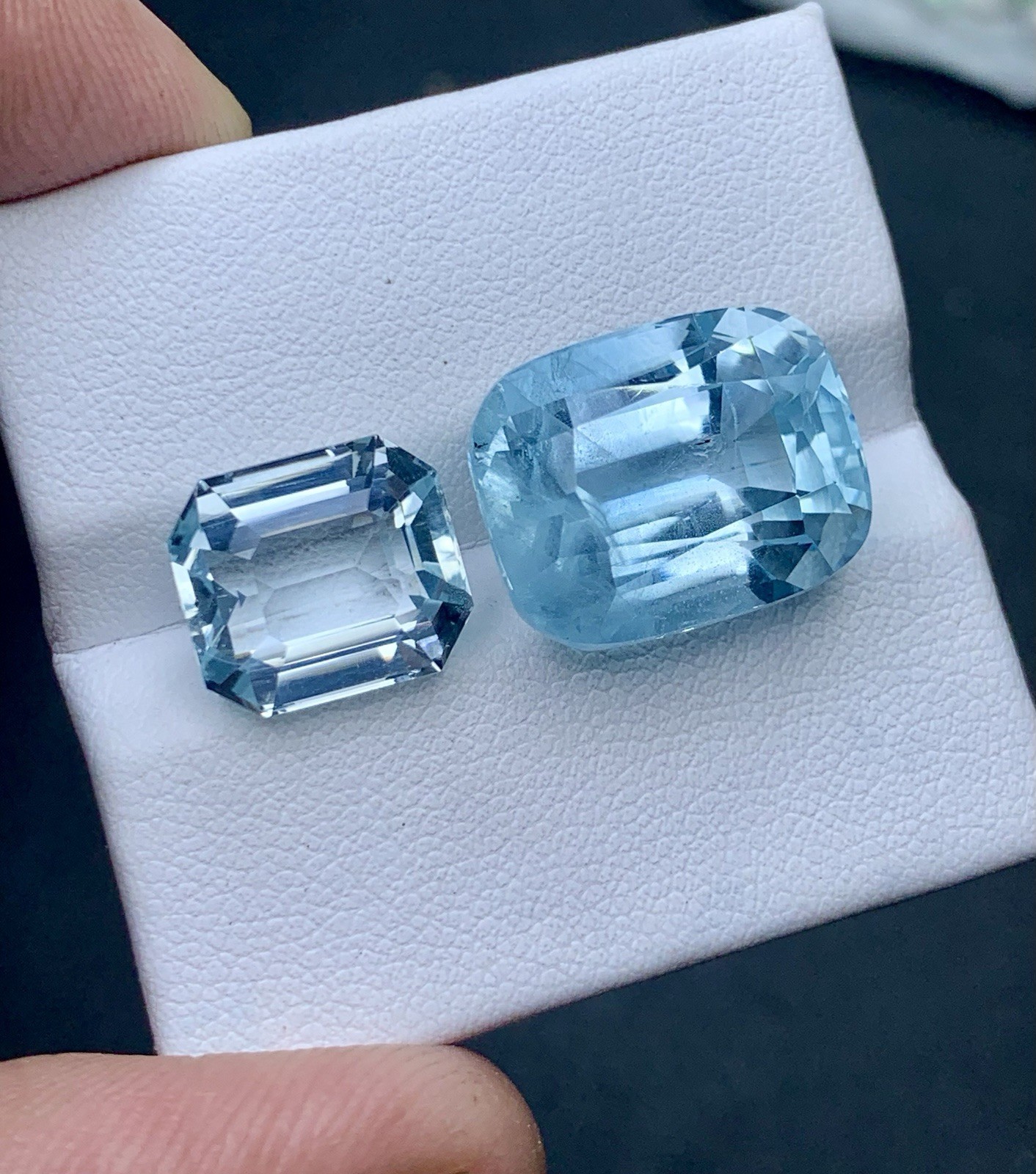 Blue Aquamarine 7.95 Carats Loupe Clean & 19 Carats Included Gemstone