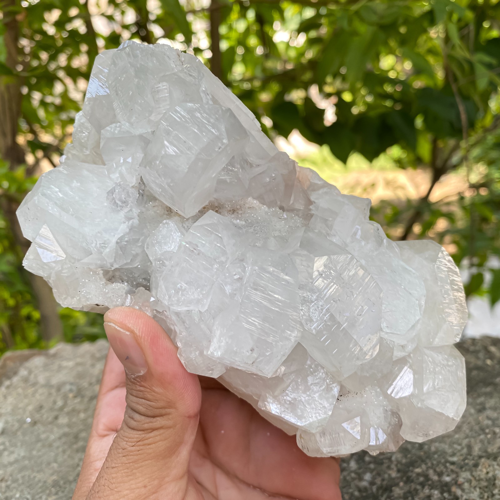 Large 2.2 lbs natural white apophyllite minerals geode minerals specimen