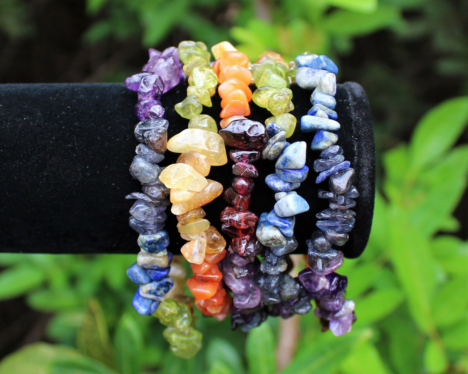 CHAKRA KIT: 7 Tumbled Stones Set & Instructions & Pouch & Chakra Chip Bracelet