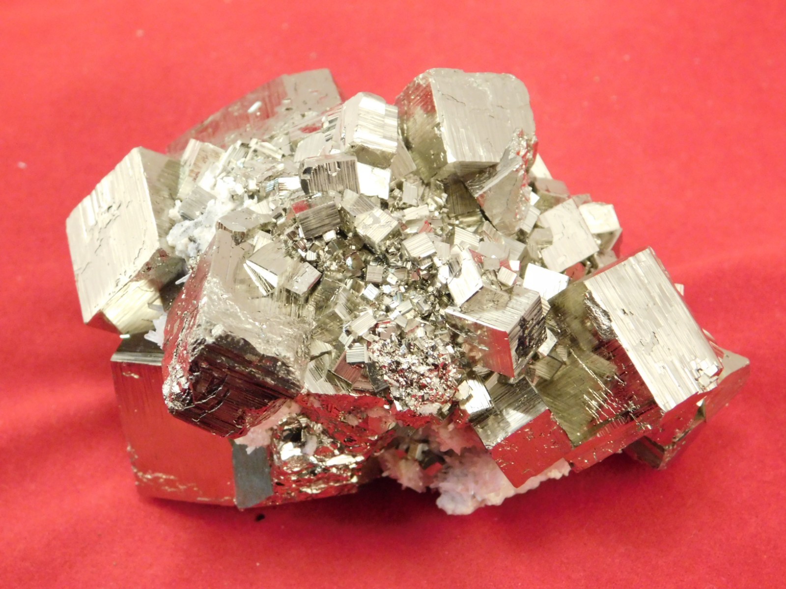 wOw! Larger! Super Nice! PYRITE Crystal CUBE Cluster Huanzala Mine Peru 247gr