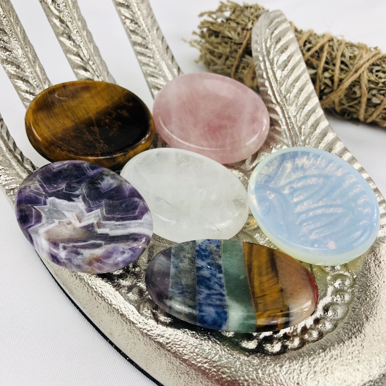 Tiger’s Eye Worry Stone Palm Stone Thumb Stone Oval Rock Healing Crystal ￼