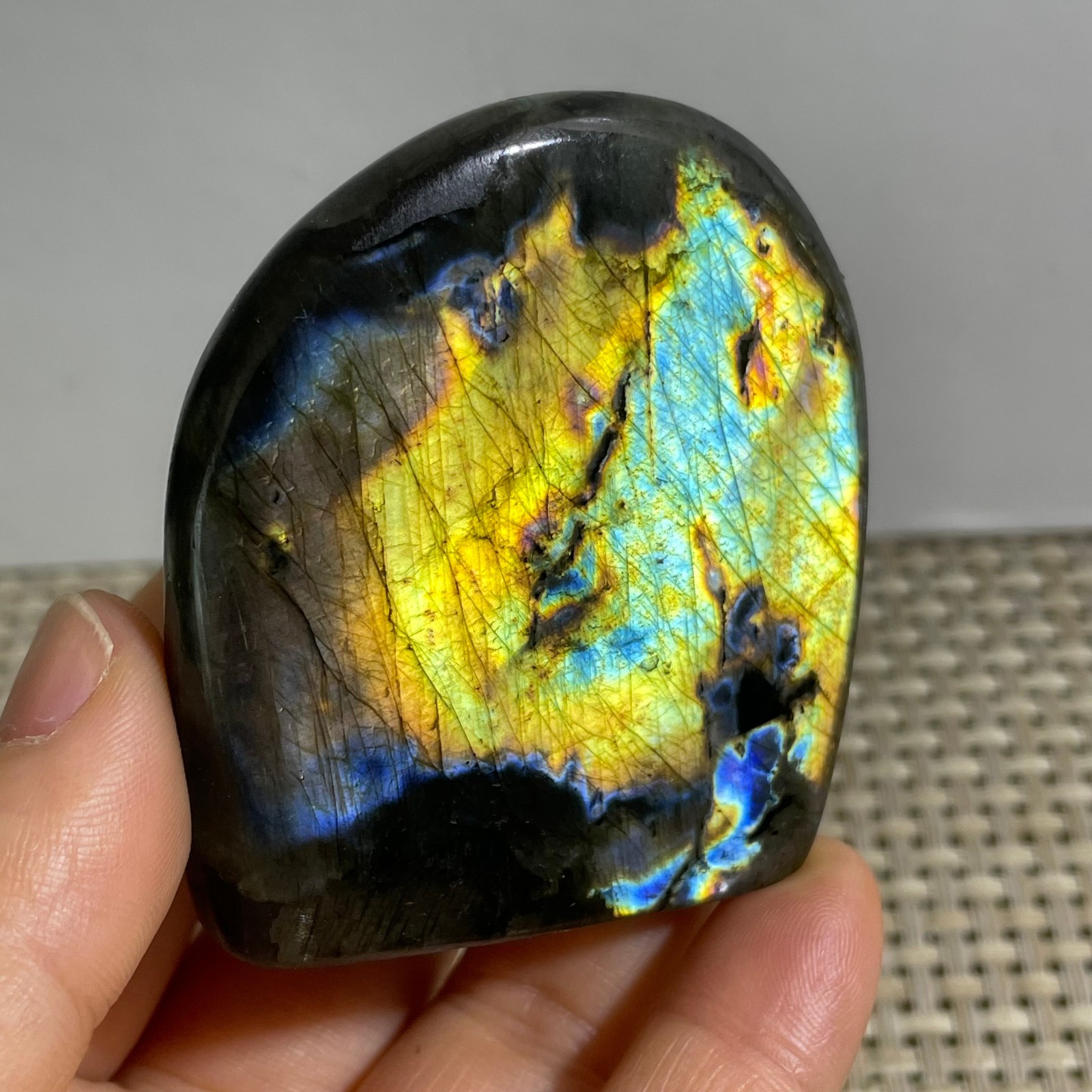 Natural Labradorite Crystal gemstone rough original Specimen 129g