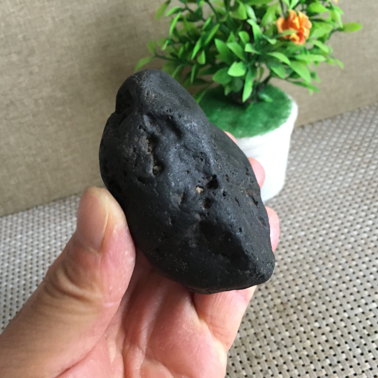 410g Natural Iron nickel Non-magnetic Meteorite Specimen from China