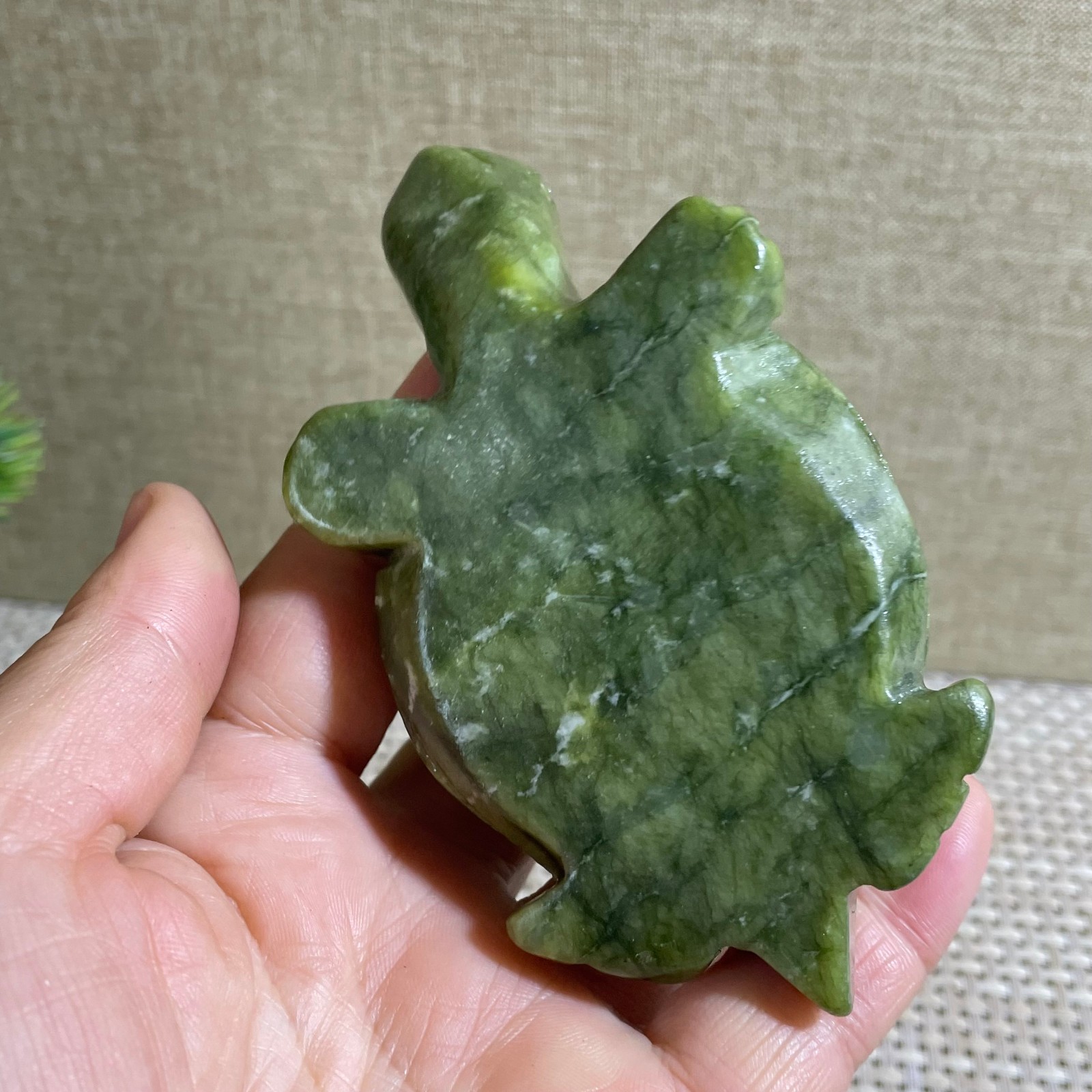 228g hsiuyen jade Quartz Hand Carved tortoise skull Crystal Healing
