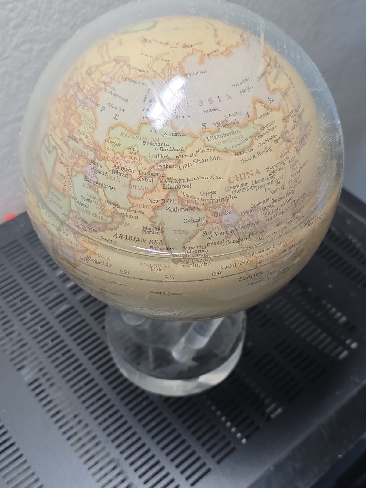 MOVA Antique Beige 4.5 Inch Solar Rotating World Globe with Acrylic Stand