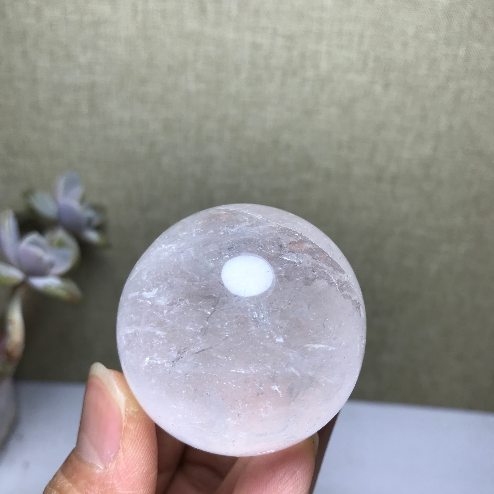 43mm Natural white crystal sphere ball Crystal Quartz specimens 120g A3003