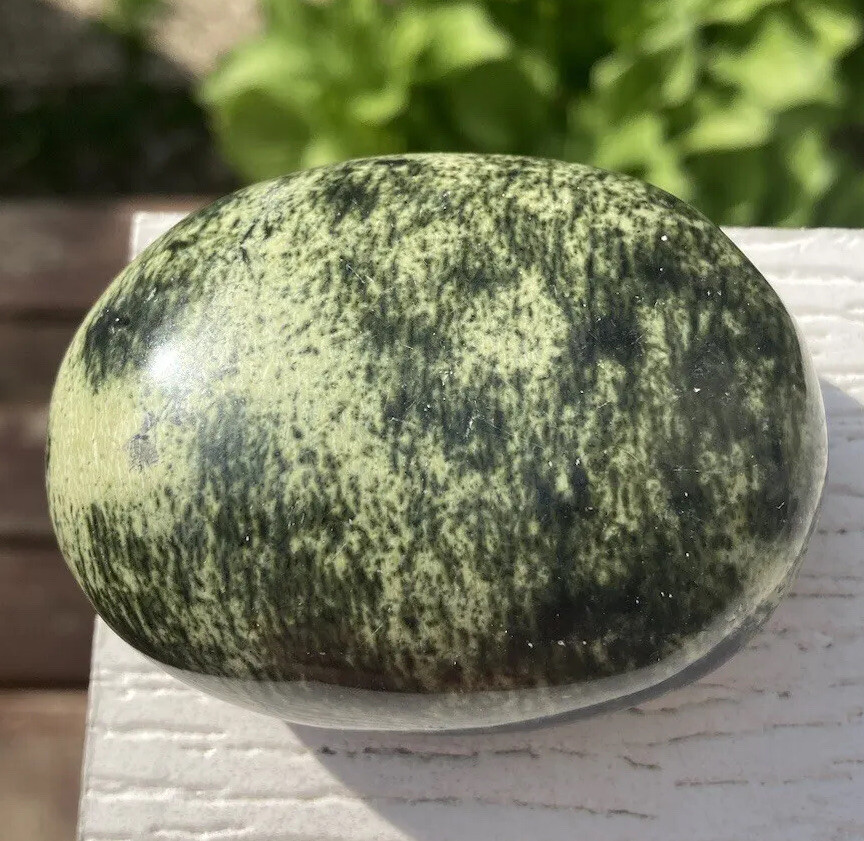 Handmade Polished SERPENTINE Healing Crystal Palm Stone Pebble ZIMBABWE 2.67″