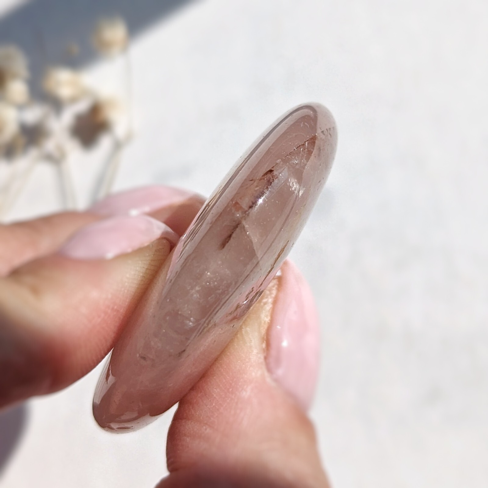 1.5″ rose quartz flat disk with iron inclusion, rose quartz crystal flat stone