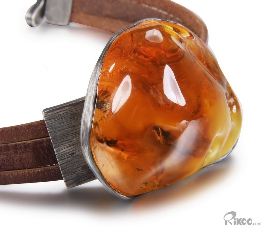 Designer style, 2.6″ Baltic Amber Carved Crystal Chokers, Crystal Healing