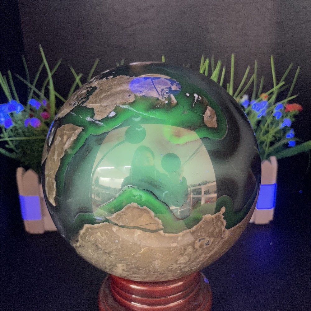 7.2LB 5.3″ Natural Fluorescent Agate Ball Sphere Crystal UV Reiki Decor