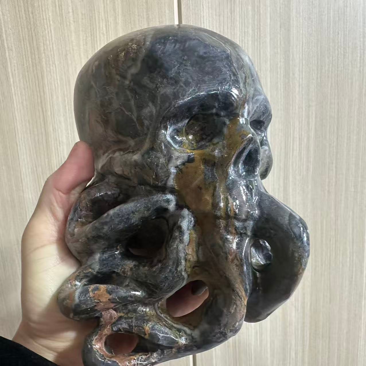 1pc Natural Jade quartz carved octopus crystal skull healing decor gift