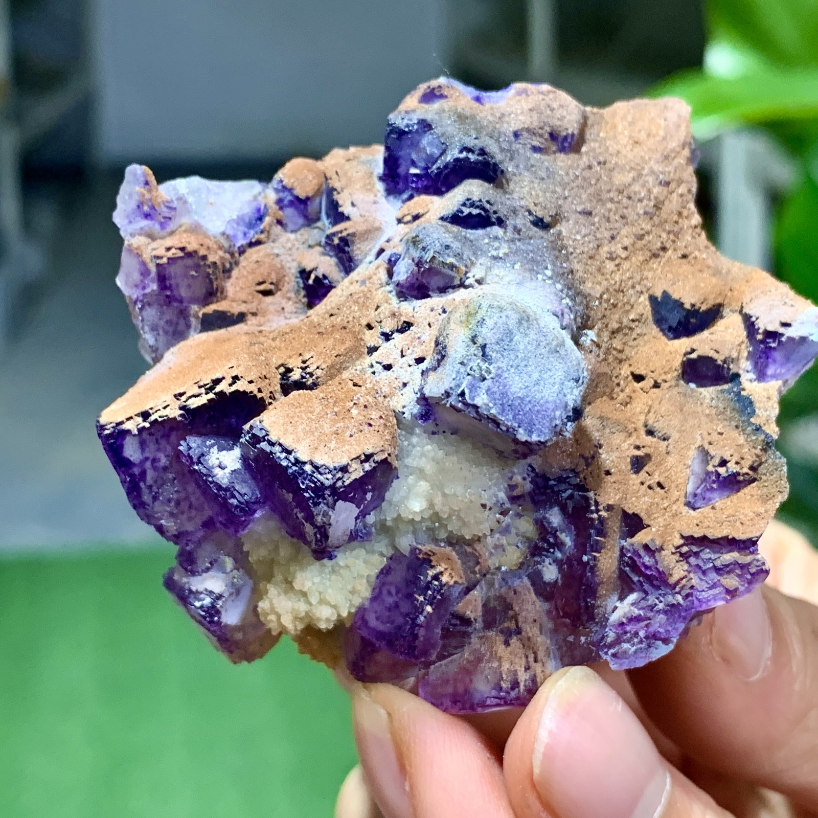 100G Natural Purple Fluorite Edged Cube Crystal Mineral Specimen/China