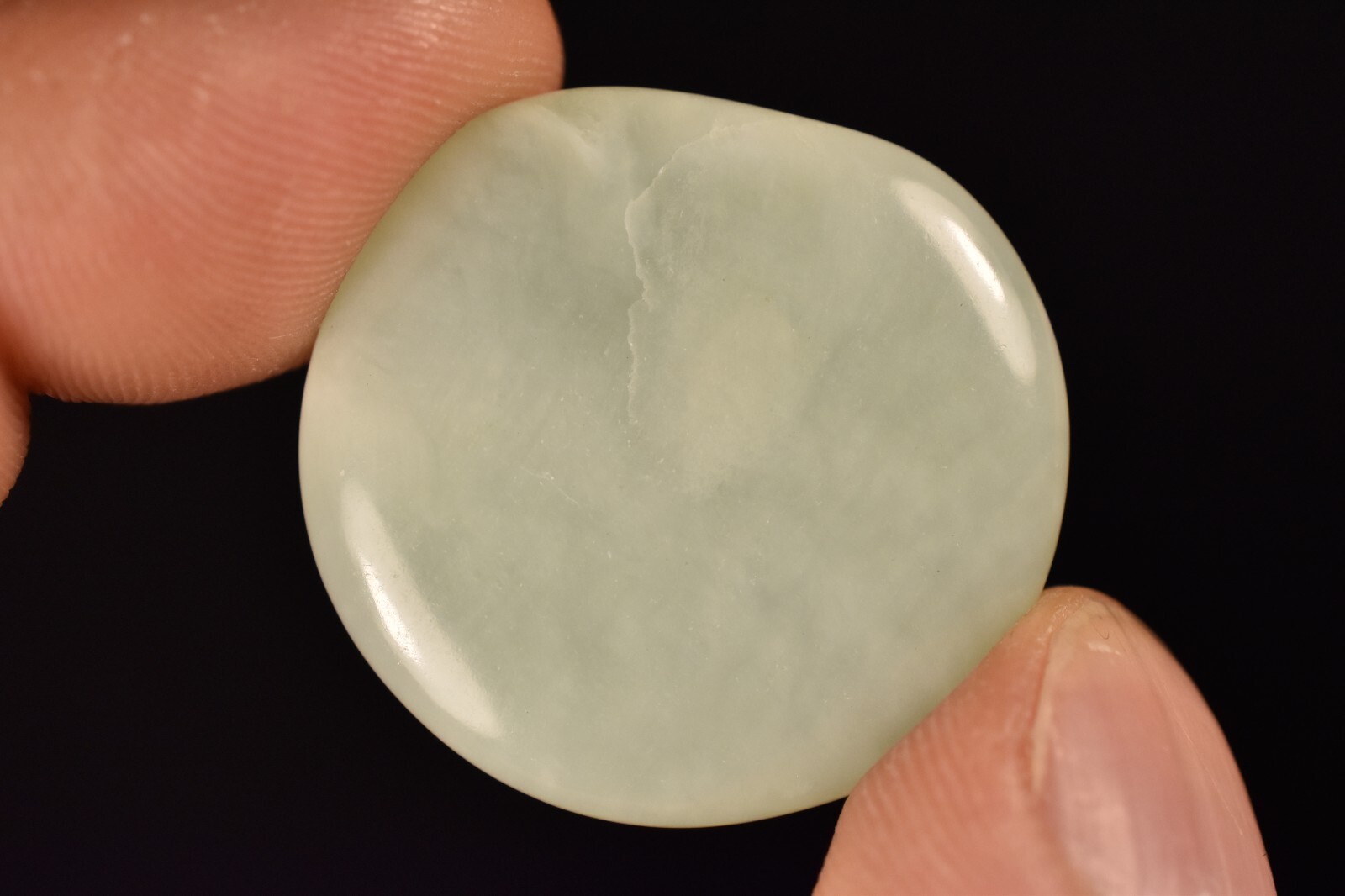 *NEW JADE* Flat Stone 3cm 9.1g Palm Worry Thumb Healing Crystal Bowenite