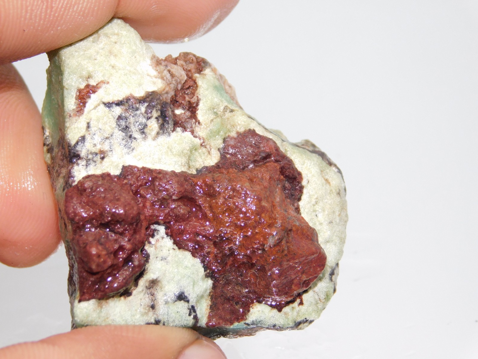 209 Ct Australian Rough Dragon Blood Rock Raw Natural Crystal Specimen 40x41x28
