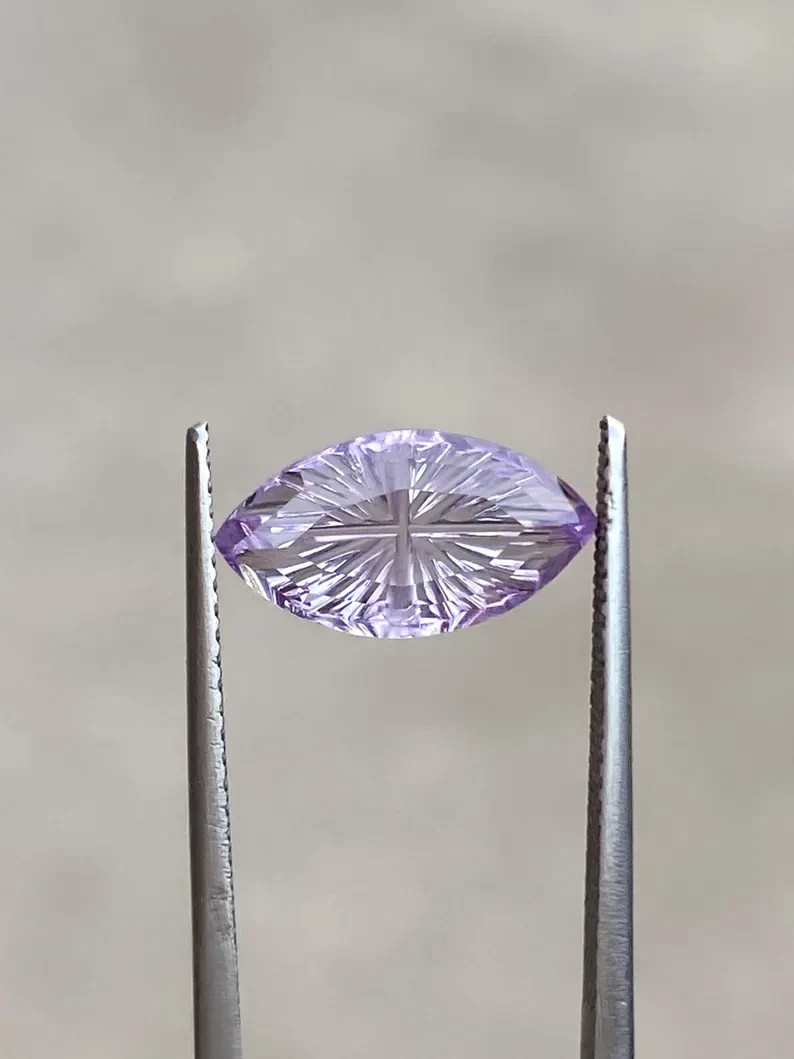 Hand Carved Fantasy Cut Loose Gemstone Alexandrite (13×7) MM 3.50 Ct