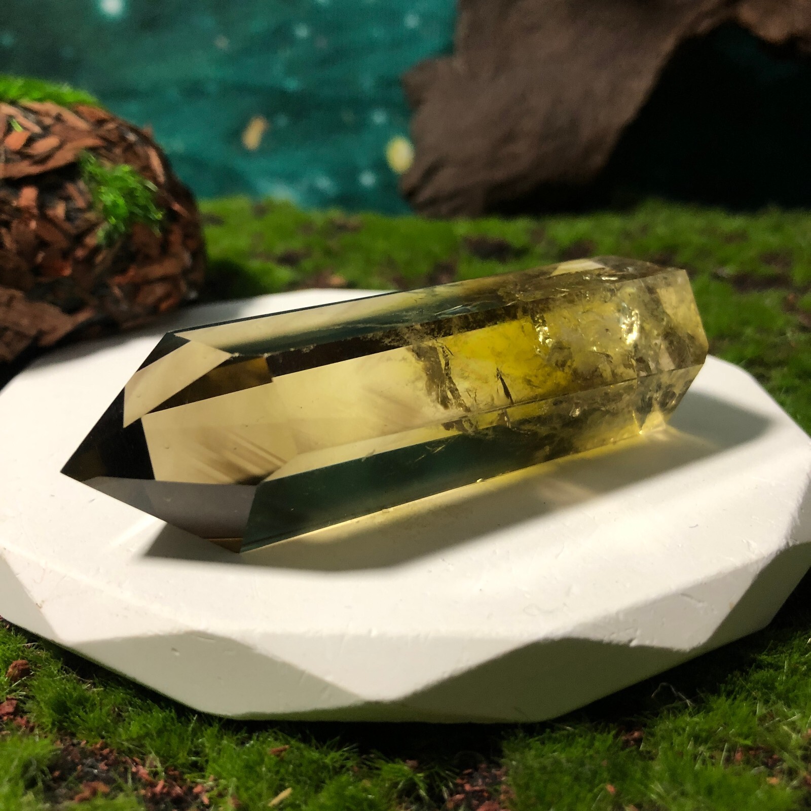 Natural Rainbow Citrine Tower Crystal Quartz Energy Healing Chakras 87g 7.8cm