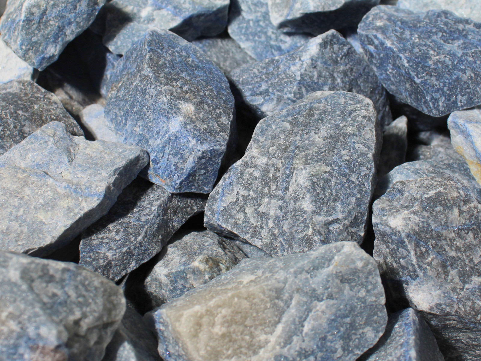 Blue Quartz – Rough Rocks for Tumbling – Bulk Wholesale 1LB options