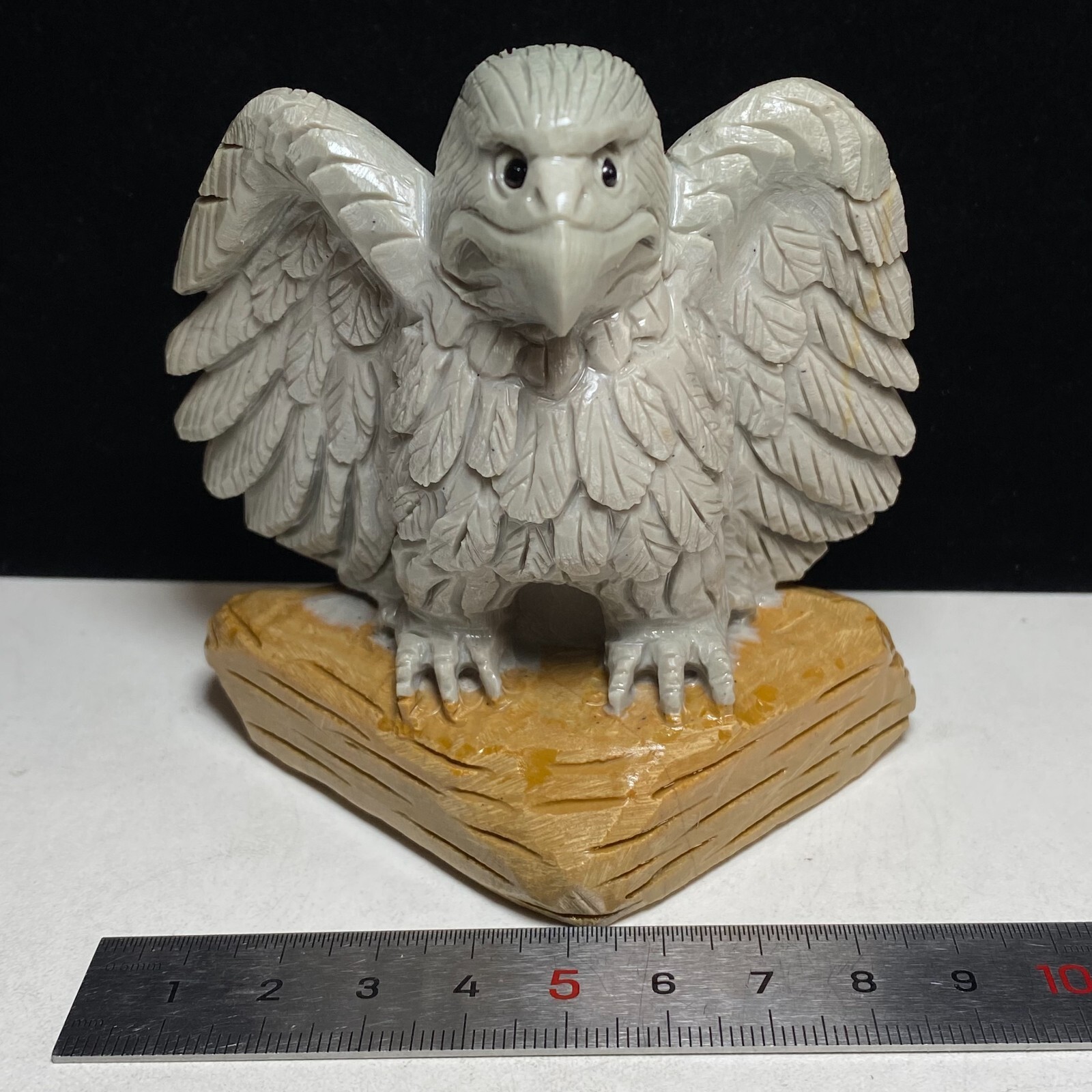 Natural Crystal Quartz Mineral Specimen Songhua Stone Handcarved Eagle Gift