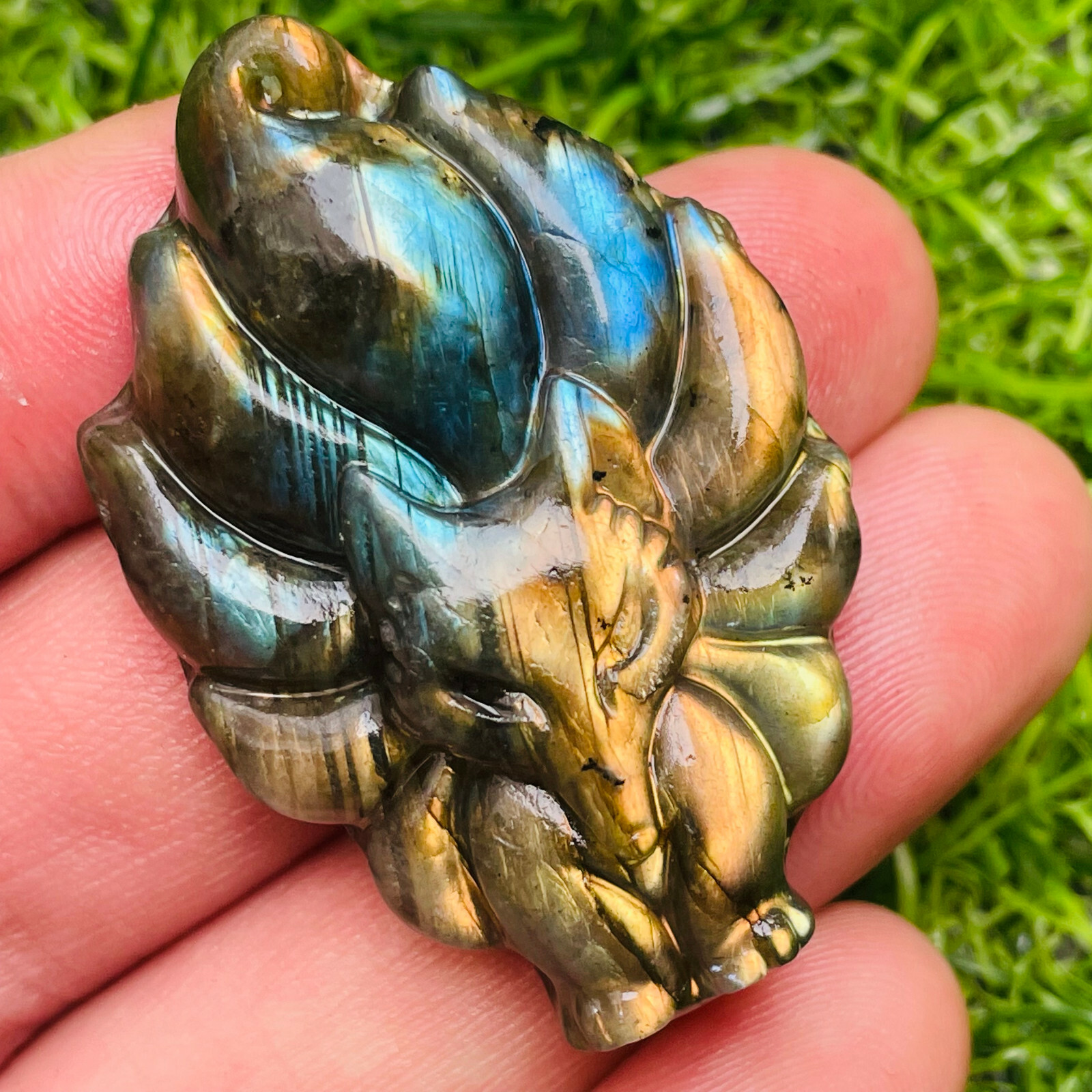 1Pc natural labradorite Quartz nine-tailed fox skull hand carved crystal 1.8″
