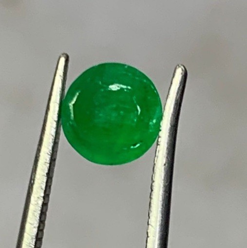0.82Ct Beautiful Natural Green Color Emerald Round Cut From Swat Pakistan
