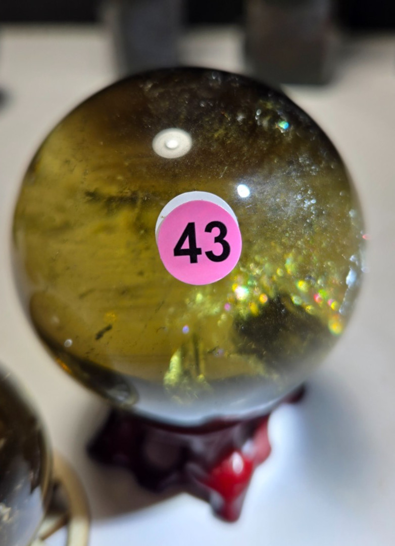 STUNNING CLEAR PHANTOM HIGH QUALITY SET OF 2 PHANTOM SMOKY CITRINE SPHERES – P43