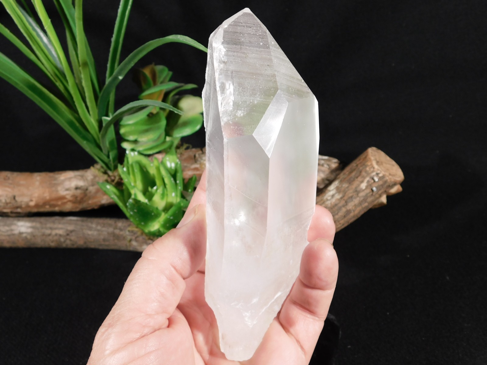 Big! Semi Translucent LEMURIAN Quartz Crystal From Brazil 443gr